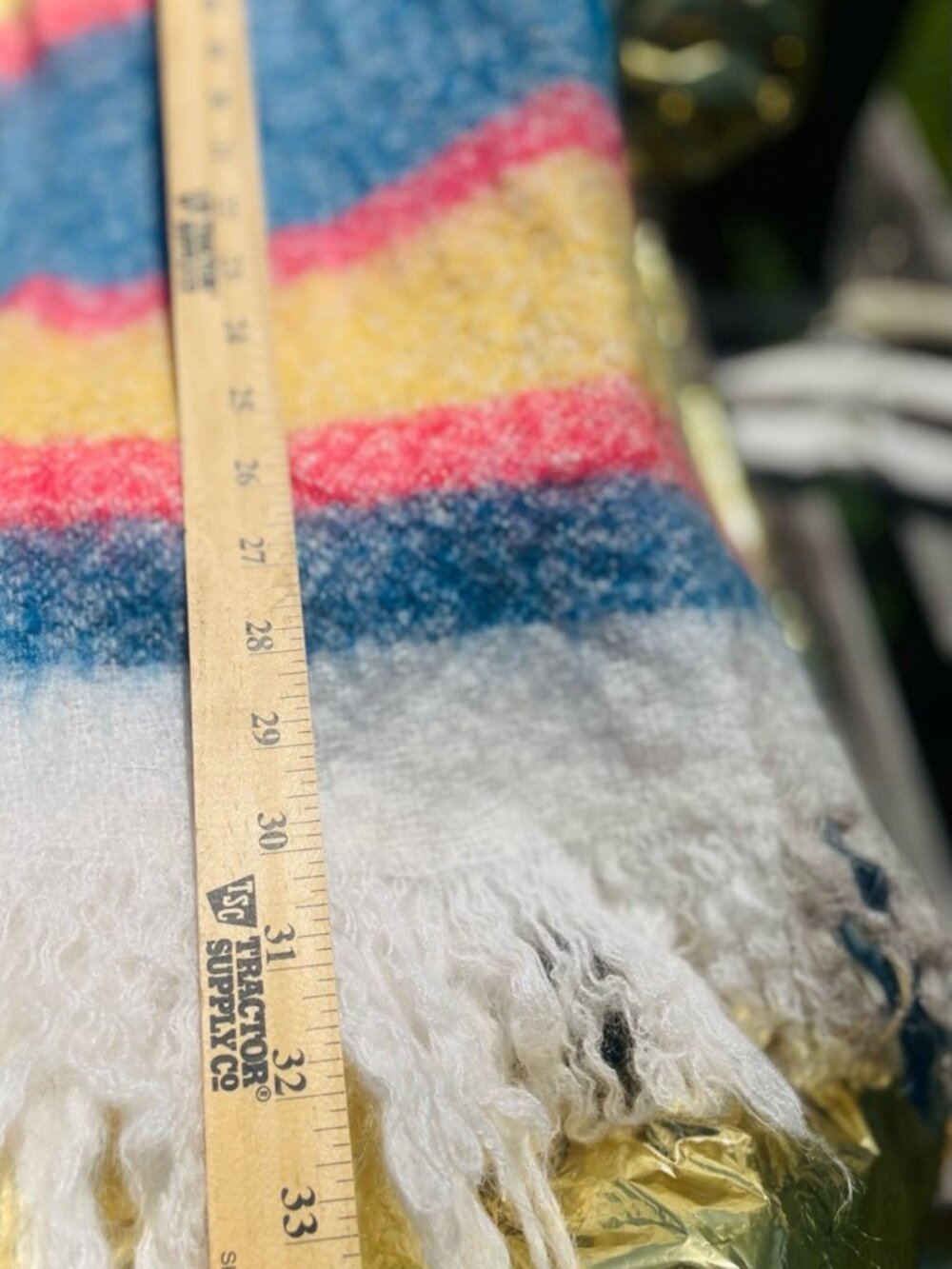 AMERICAN EAGLE OUTFITTERS | 72β | Mohair Wool Blend Large Striped Scarf Wrap - Picture 4 of 7